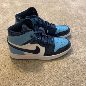 Jordan 1 high Carolina blue.  Condition 9/10